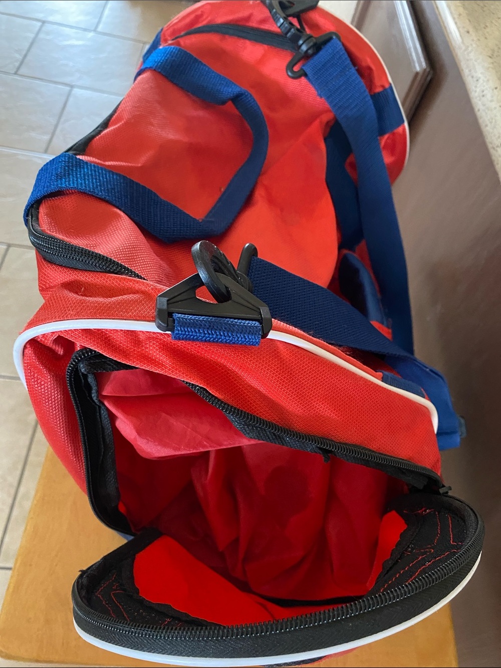Marvel SpiderMan Graphic Duffel Bag - Picture 5 of 10